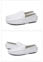 Load image into Gallery viewer, DEKABR Size 49 Men Casual Shoes Fashion Men Shoes Genuine Leather Men Moccasins !!